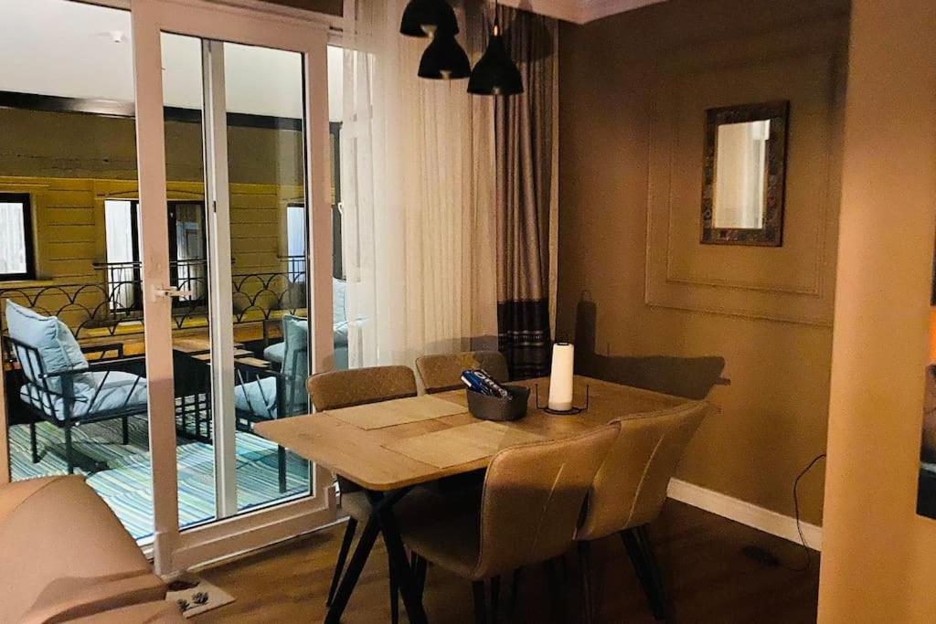 Sisli Osmanbey Taksim Large Terrace, Quietness And Space Apartment Istanbul Bagian luar foto
